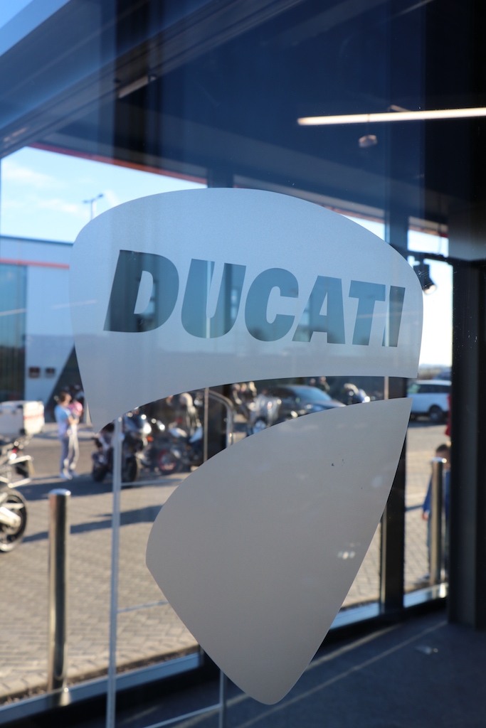 ducati glasgow pick up and delivery service bike bus servicing